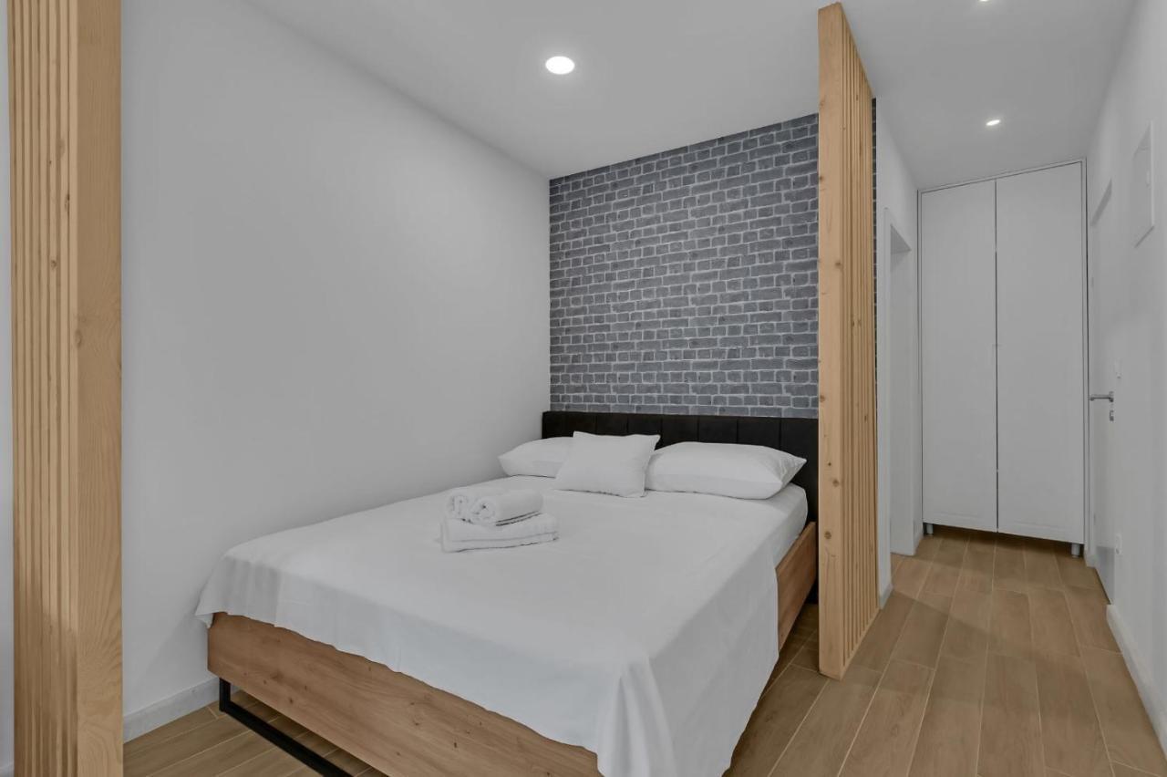 Apartments Lucky เบรลา ภายนอก รูปภาพ