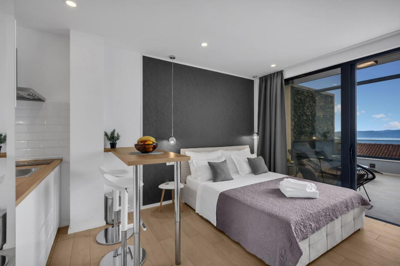 Apartments Lucky เบรลา ภายนอก รูปภาพ