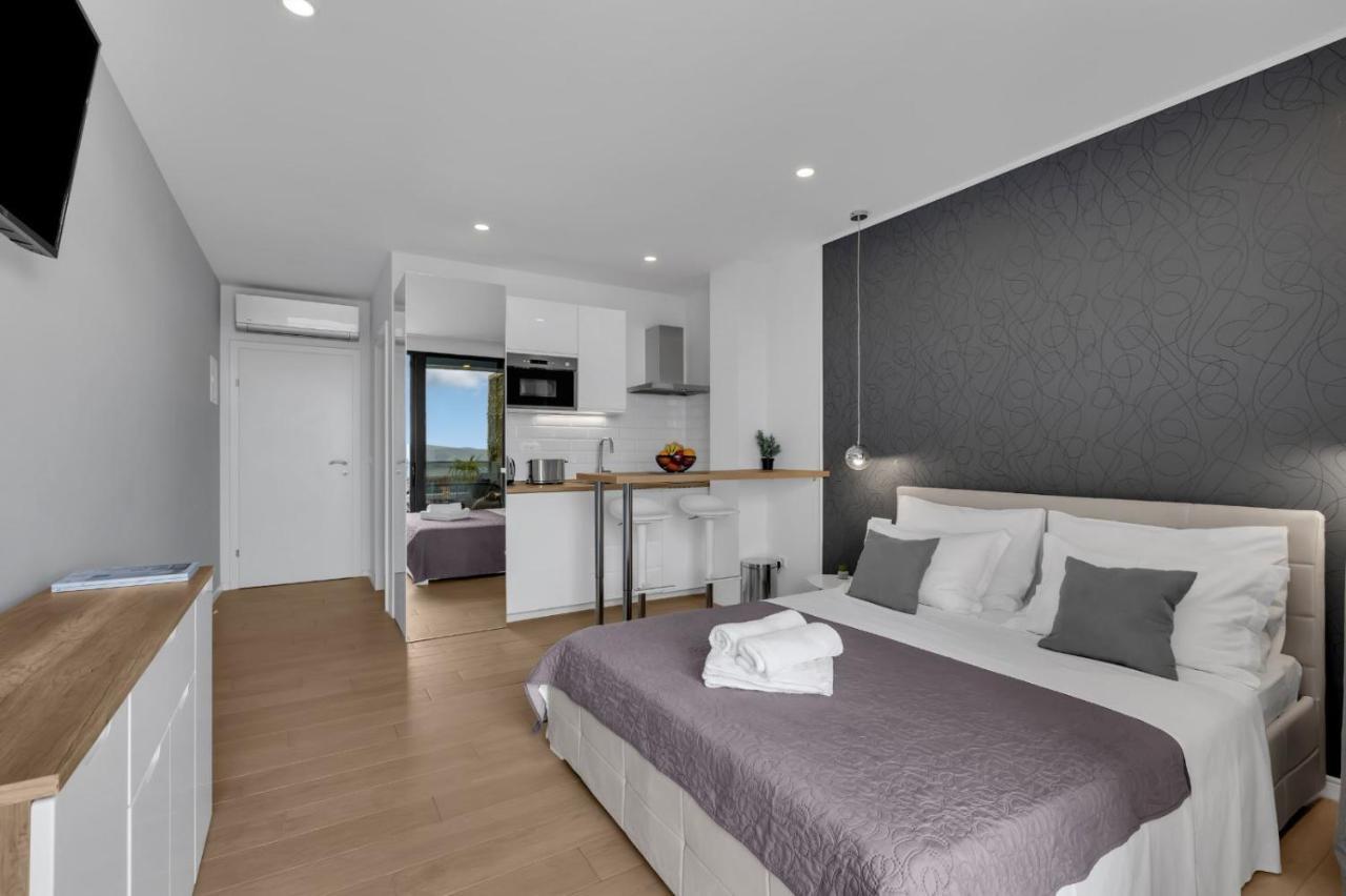 Apartments Lucky เบรลา ภายนอก รูปภาพ